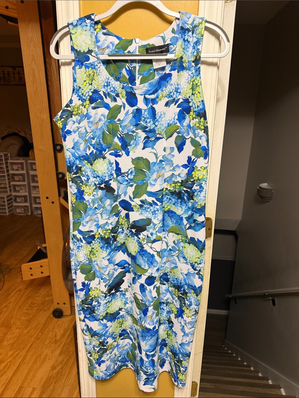 Travel Elements Blue Hydrangea Floral Textured Sheath Dress Medium Career MIDI